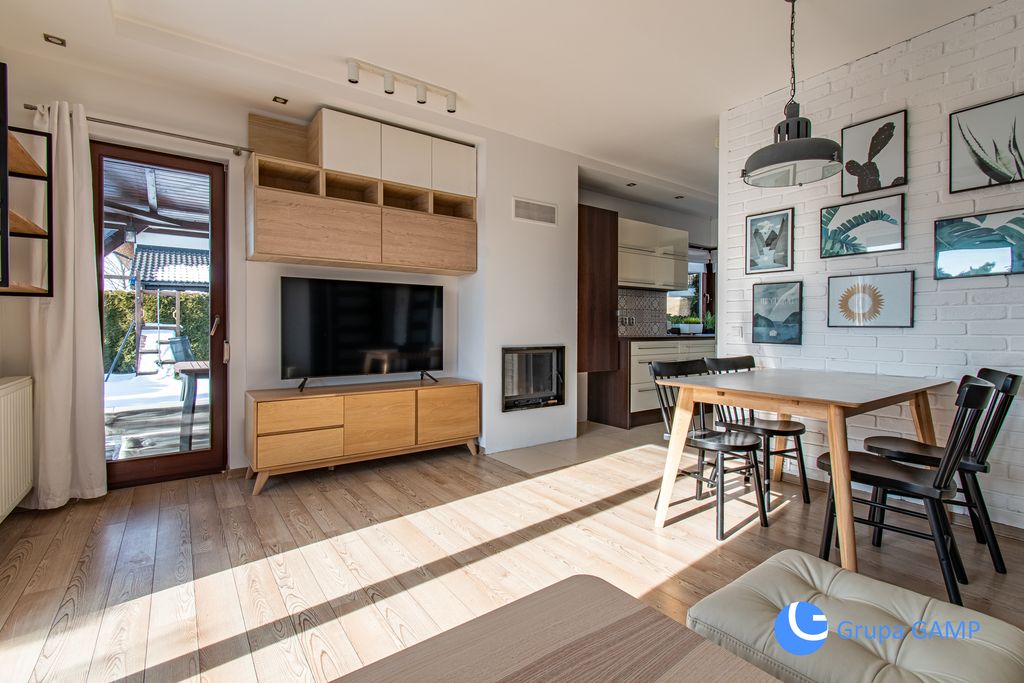 dom wolnostojący, 6 pokoi Zielonki, ul. Kwiatów Polnych. Zdjęcie 3