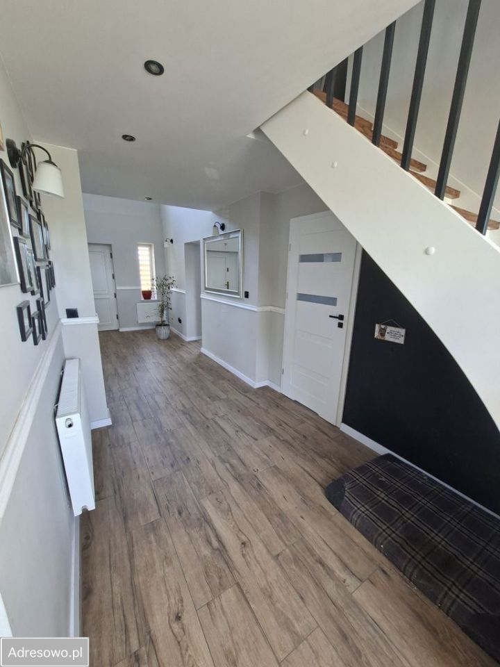 dom wolnostojący, 6 pokoi Wykroty. Zdjęcie 16