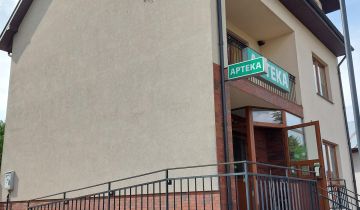 dom wolnostojący, 7 pokoi Komarów-Osada, ul. Rynek