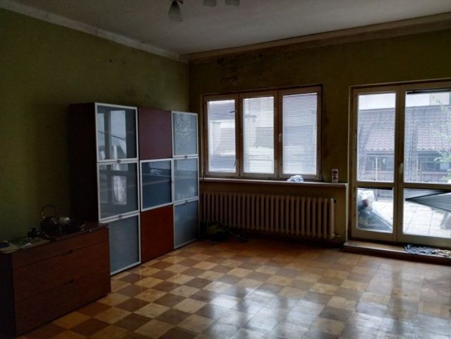 Mieszkanie 3-pokojowe Miechów Centrum, ul. Racławicka. Zdjęcie 1
