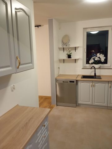 Mieszkanie 2-pokojowe Ząbki, ul. Christiana Andersena. Zdjęcie 1