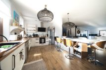 dom wolnostojący, 4 pokoje Bystrzyca Górna, ul. os. Sowie. Zdjęcie 4