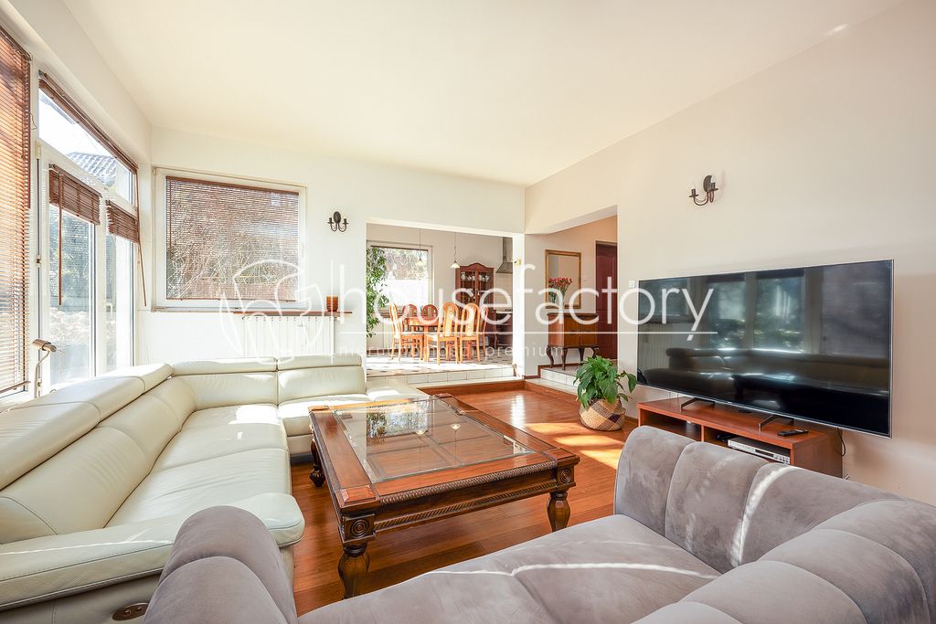 dom wolnostojący, 5 pokoi Łódź Radogoszcz, ul. Cyprysowa. Zdjęcie 3