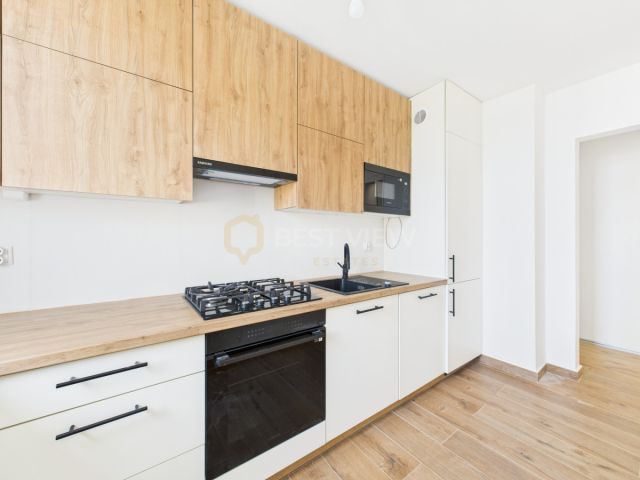 Mieszkanie 3-pokojowe Warszawa Praga, ul. Ostrobramska. Zdjęcie 3