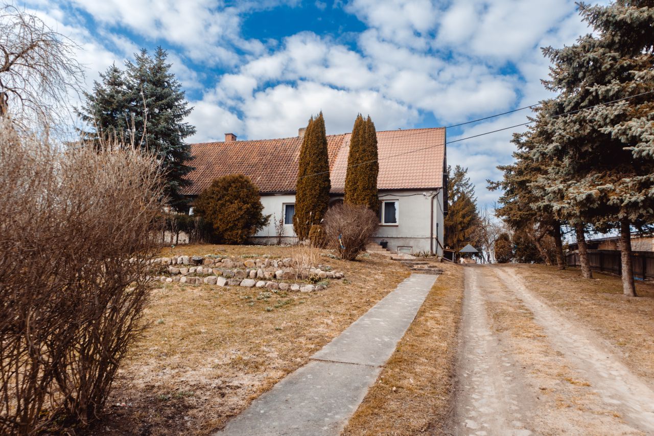 bliźniak, 4 pokoje Dąbrówka, Dąbrówka. Zdjęcie 1