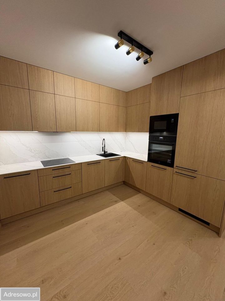 Mieszkanie 3-pokojowe Krzeptów. Zdjęcie 9