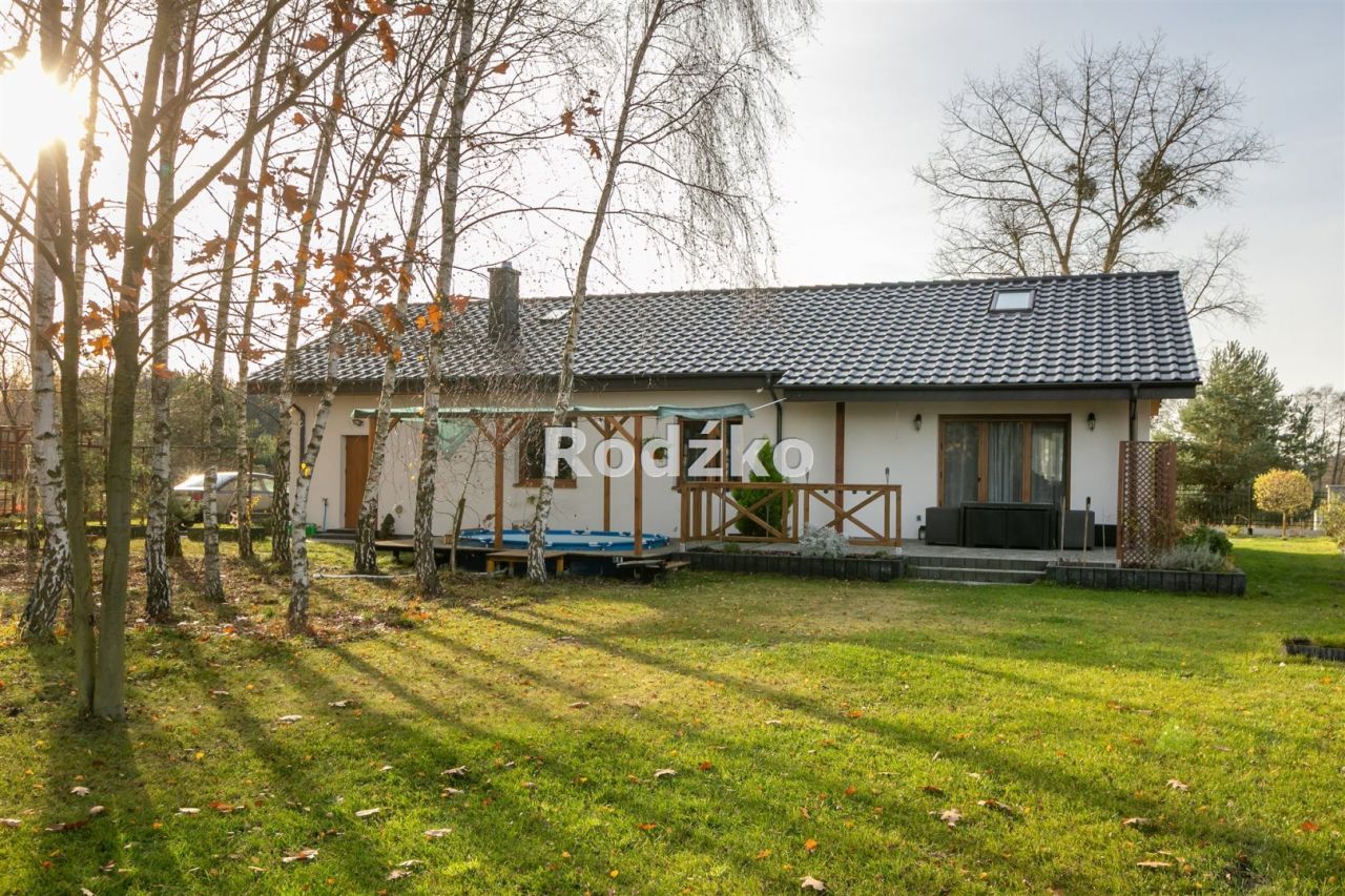 dom wolnostojący, 4 pokoje Rzywno. Zdjęcie 18