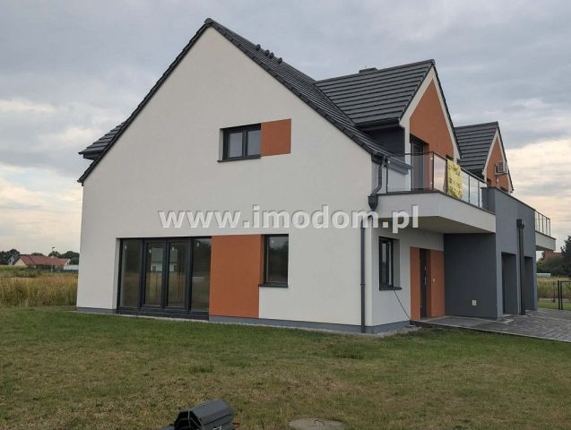 bliźniak, 5 pokoi Ratowice. Zdjęcie 1