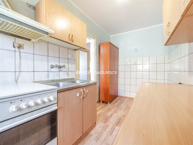 dom wolnostojący, 2 pokoje Kraków Bieżanów, ul. Braterska. Zdjęcie 19