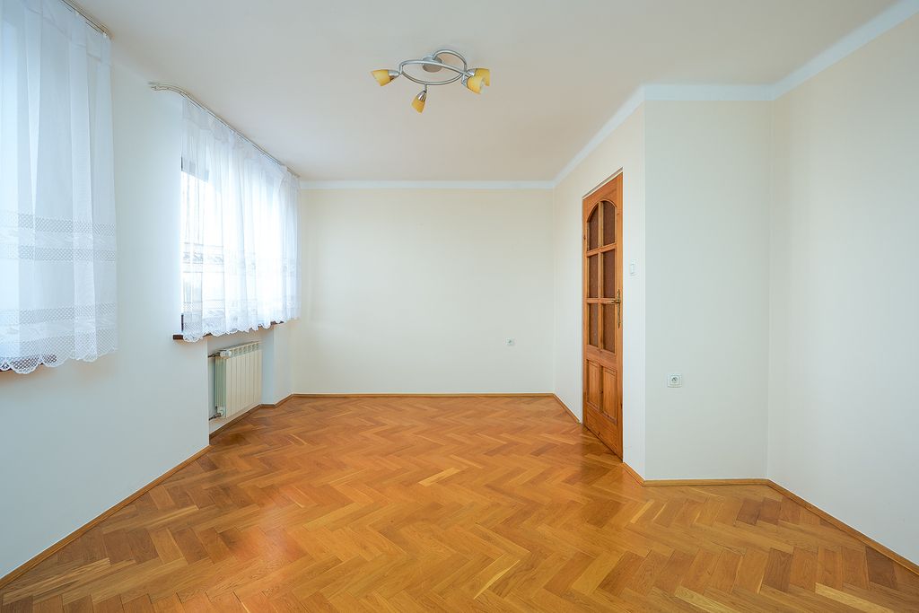 dom wolnostojący, 5 pokoi Starowa Góra, ul. Piętrowa. Zdjęcie 15