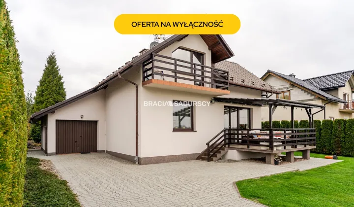 dom wolnostojący, 5 pokoi Marcyporęba, ul. św. Marcina