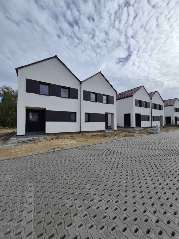 bliźniak, 4 pokoje Pobiedziska, ul. Potokowa. Zdjęcie 3
