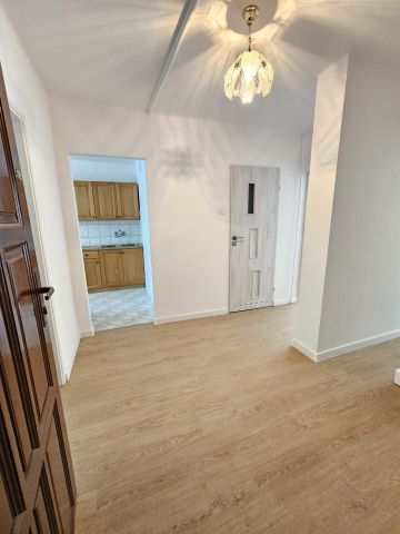 Mieszkanie 3-pokojowe Kędzierzyn-Koźle, ul. 9 Maja. Zdjęcie 1