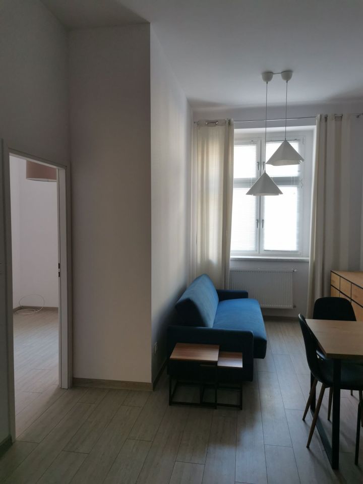 Mieszkanie 3-pokojowe Rybnik Śródmieście. Zdjęcie 5