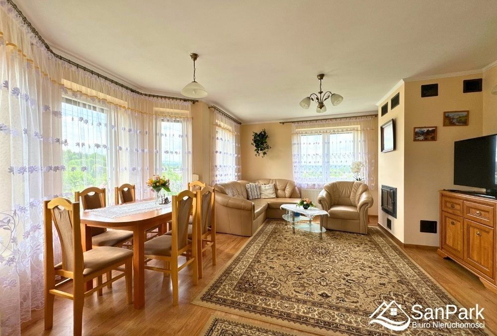 dom wolnostojący, 5 pokoi Lesko. Zdjęcie 7