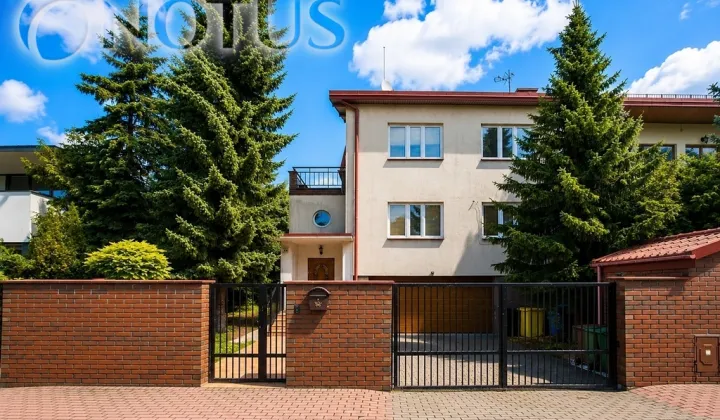 dom wolnostojący, 7 pokoi Warszawa, ul. Husarii