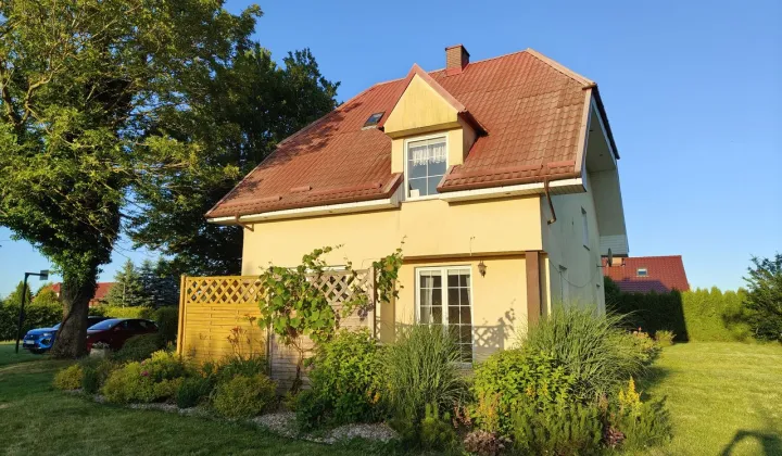 dom wolnostojący, 4 pokoje Włoki