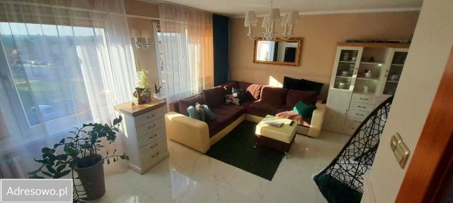 Mieszkanie 4-pokojowe Płock. Zdjęcie 1