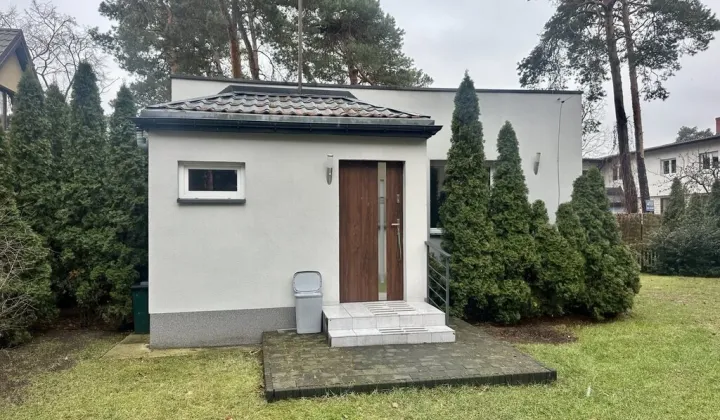 dom wolnostojący, 1 pokój Józefów