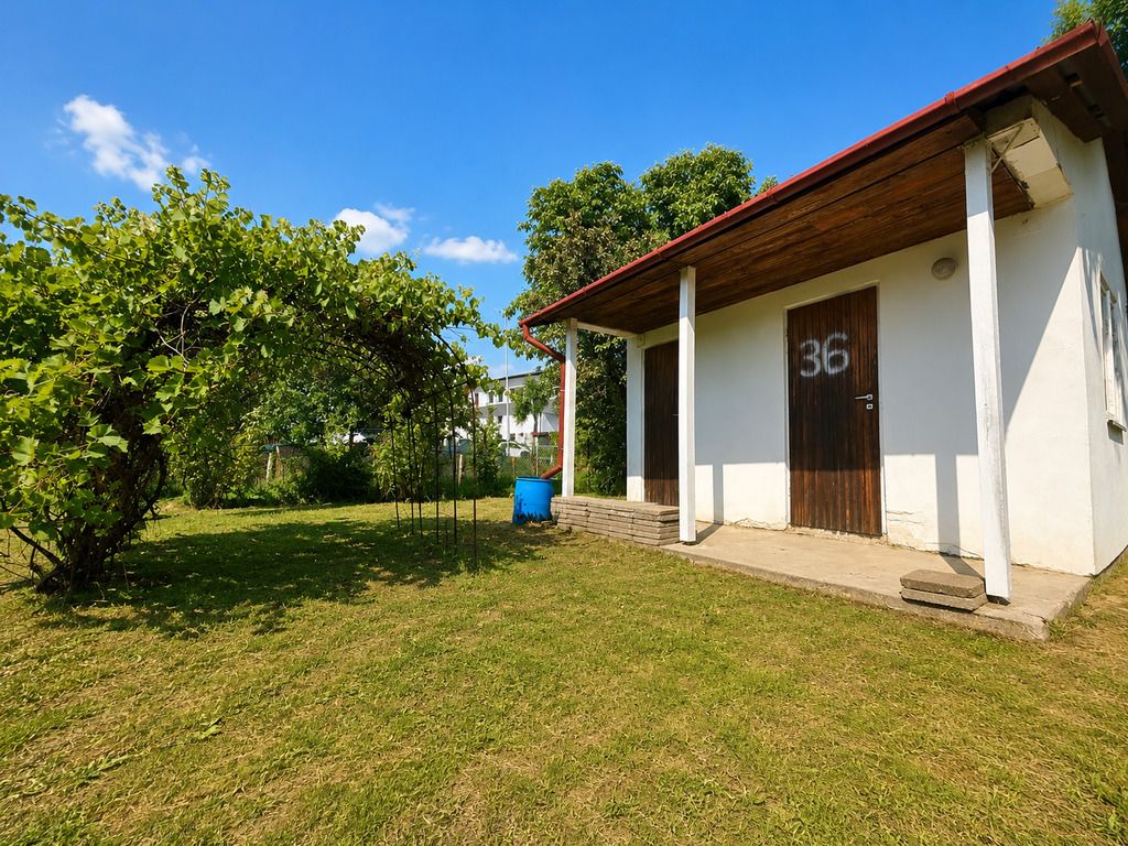 Działka rod Rzeszów, al. Armii Krajowej. Zdjęcie 3