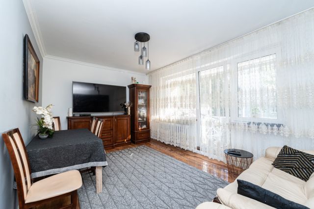 Mieszkanie 4-pokojowe Warszawa Ursynów, ul. Puszczyka. Zdjęcie 2