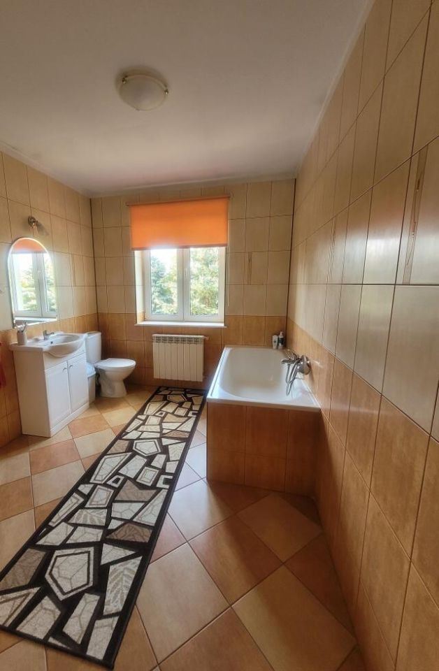 dom wolnostojący, 5 pokoi Korzeniste. Zdjęcie 15