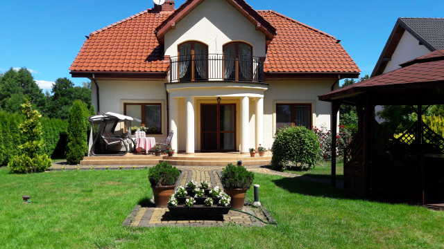 dom wolnostojący, 5 pokoi Toruń Bielawy, ul. Tarnowska. Zdjęcie 1