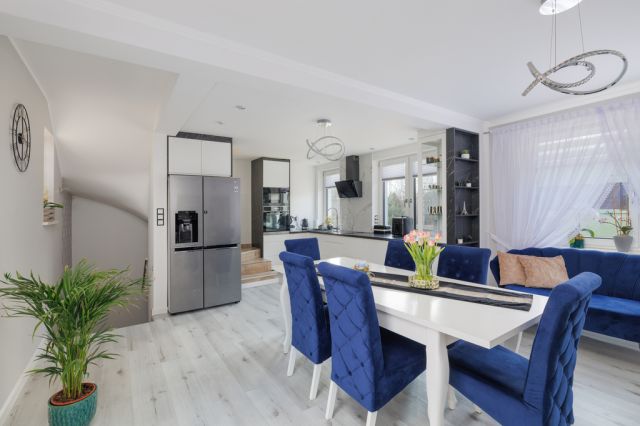 dom szeregowy, 4 pokoje Marki, ul. Borówkowa. Zdjęcie 8