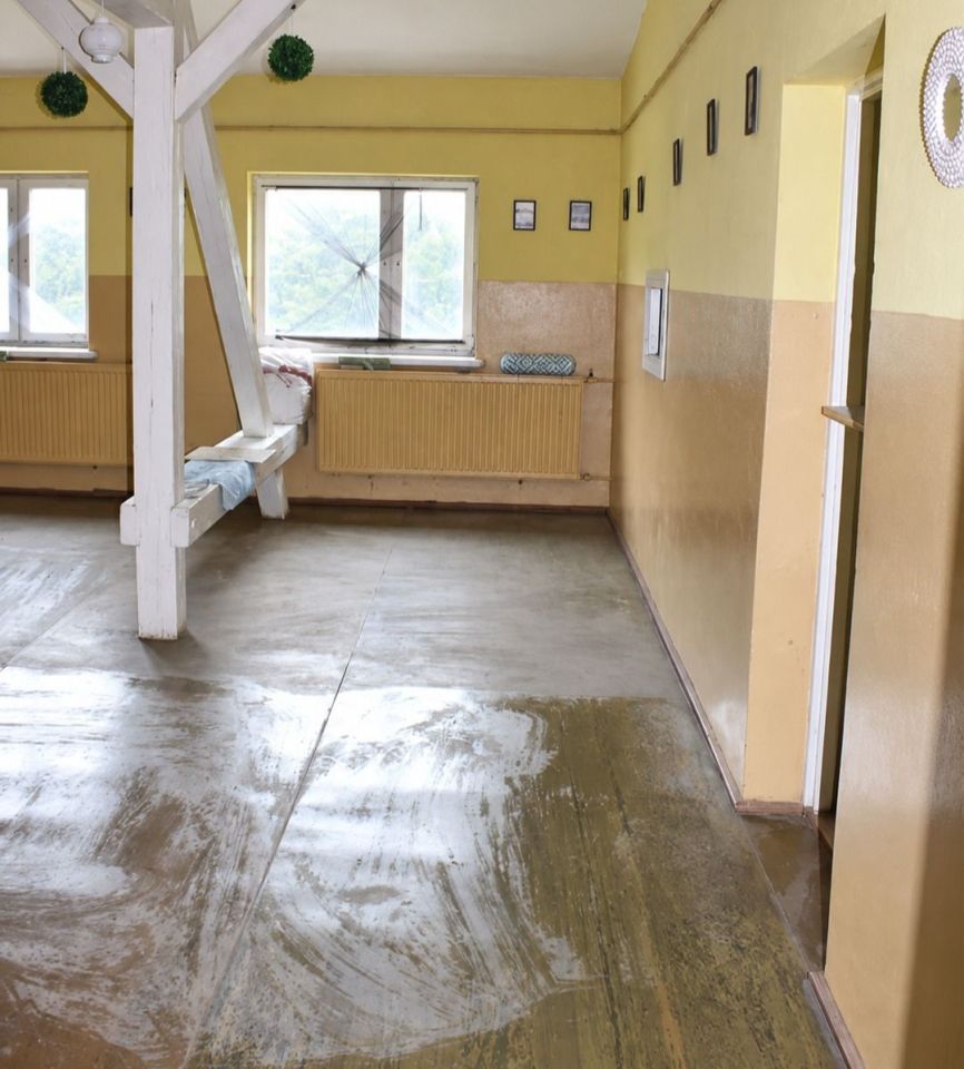 dom wolnostojący, 5 pokoi Róg. Zdjęcie 3