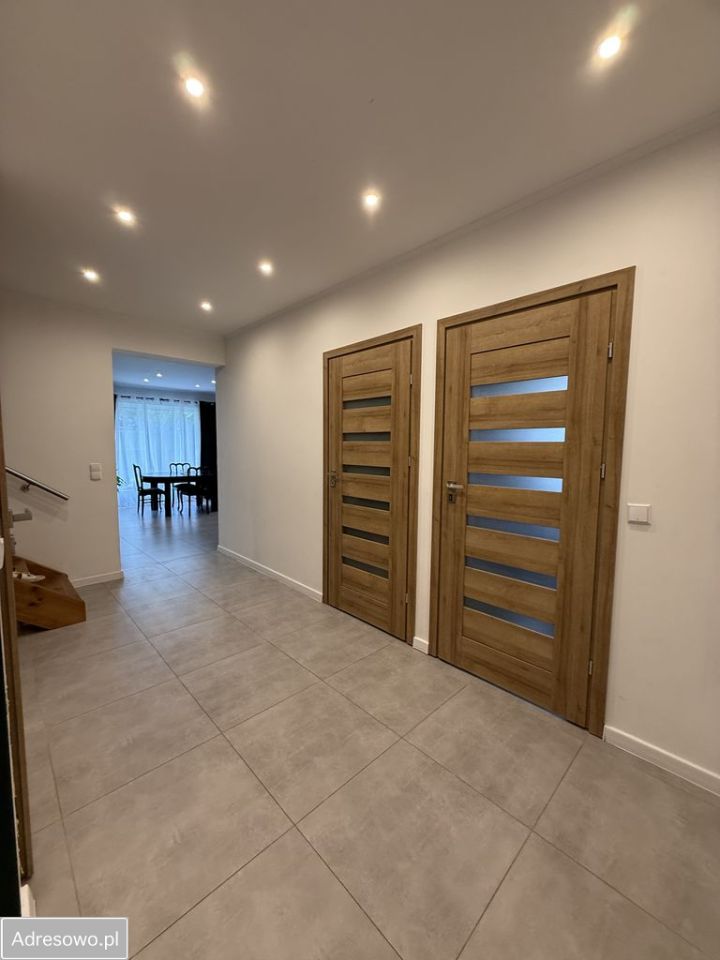 dom wolnostojący, 6 pokoi Chojniczki. Zdjęcie 2