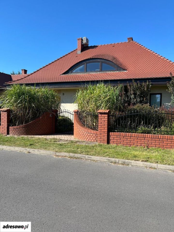 dom wolnostojący, 4 pokoje Lenartowice. Zdjęcie 2