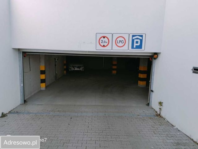Garaż/miejsce parkingowe Zielona Góra Centrum, ul. Prosta. Zdjęcie 1