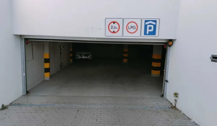Garaż/miejsce parkingowe Zielona Góra Centrum, ul. Prosta