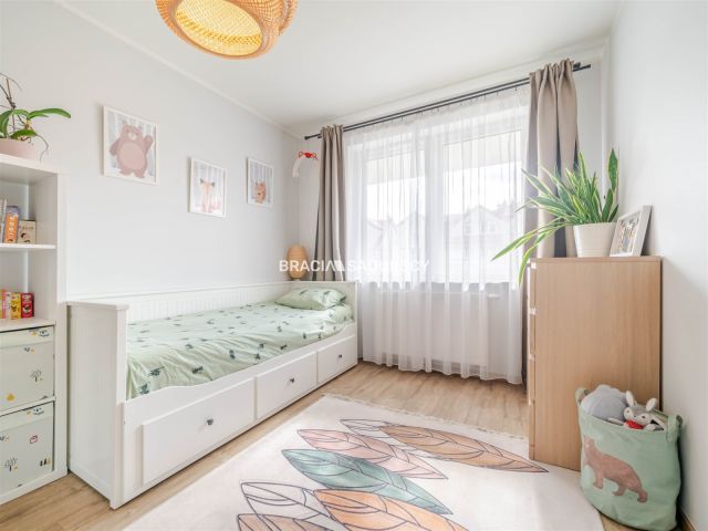 Mieszkanie 3-pokojowe Kraków, ul. Macieja Dębskiego. Zdjęcie 32