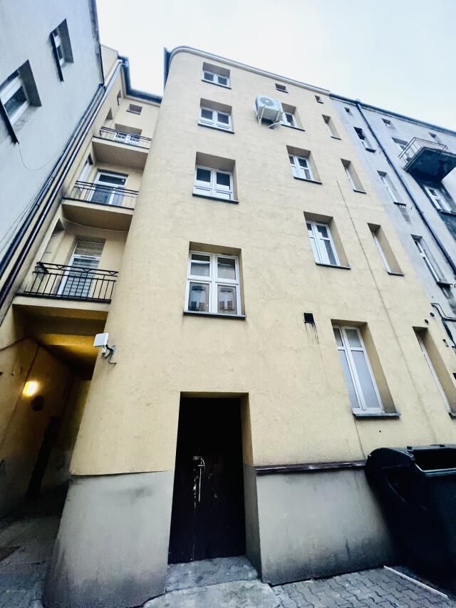 Mieszkanie 3-pokojowe Katowice Śródmieście, pl. Oddziałów Młodzieży Powstańczej. Zdjęcie 8