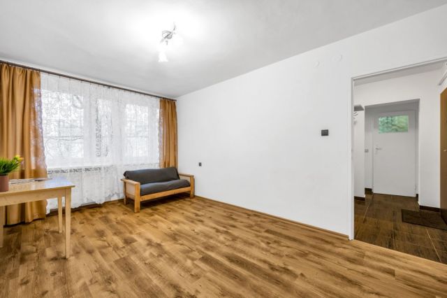 Mieszkanie 2-pokojowe Warszawa Ursus, ul. Kolorowa. Zdjęcie 1