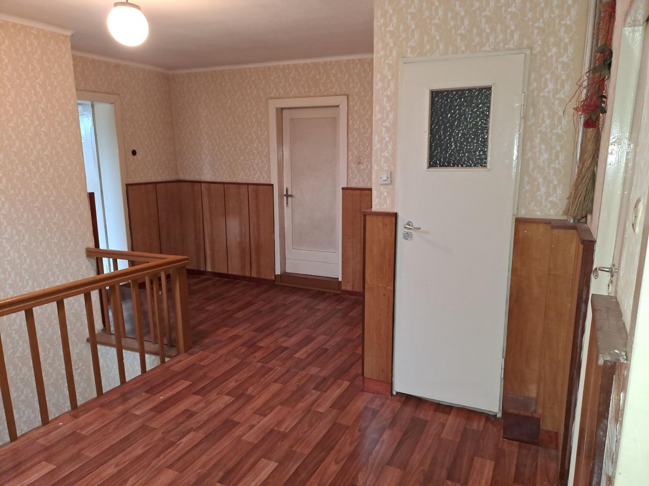 dom wolnostojący, 5 pokoi Tłustomosty. Zdjęcie 12