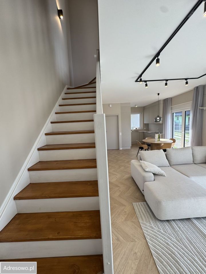 bliźniak, 4 pokoje Marki. Zdjęcie 3