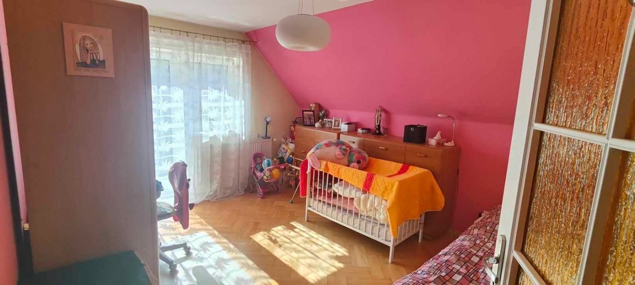 dom wolnostojący, 5 pokoi Bratoszewice. Zdjęcie 9