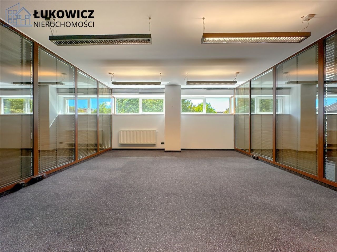 Biuro Bielsko-Biała Osiedle Karpackie. Zdjęcie 6