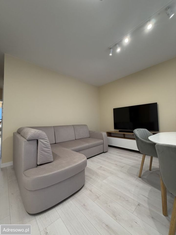 Mieszkanie 3-pokojowe Warszawa Ursus, ul. Giserska. Zdjęcie 3