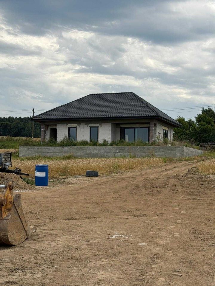 dom wolnostojący, 3 pokoje Pietrzwałd. Zdjęcie 1