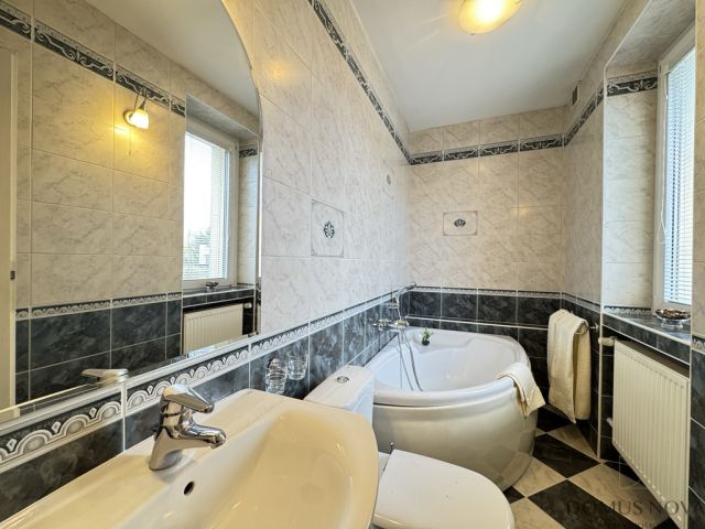 dom wolnostojący, 5 pokoi Warszawa, ul. Błękitna. Zdjęcie 9