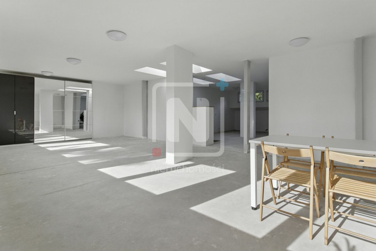 Mieszkanie 4-pokojowe Warszawa Praga-Południe, ul. Saska. Zdjęcie 2