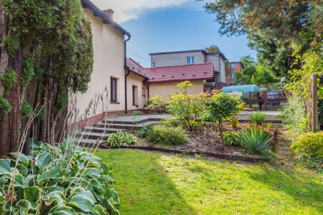 dom wolnostojący, 7 pokoi Czernichów. Zdjęcie 3