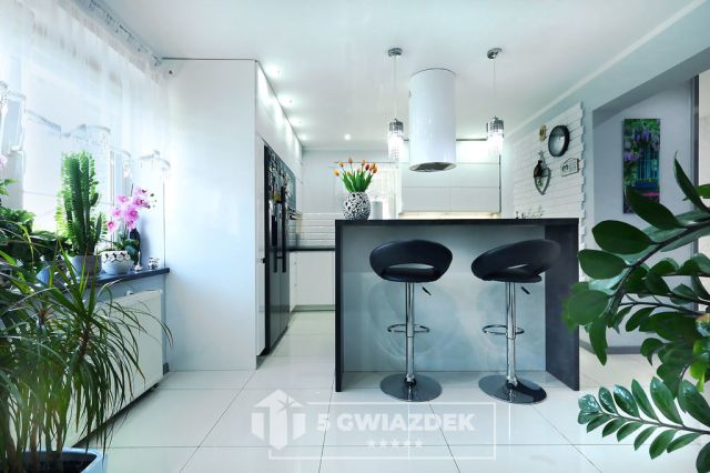 dom wolnostojący, 7 pokoi Połczyn-Zdrój. Zdjęcie 1