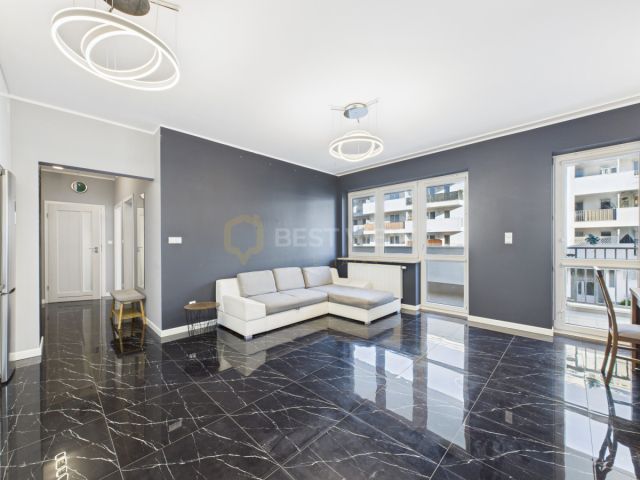 Mieszkanie 3-pokojowe Ząbki, ul. Powstańców. Zdjęcie 1