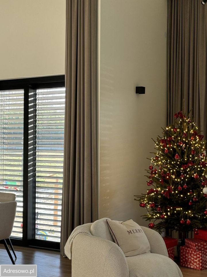 dom wolnostojący, 5 pokoi Miłków. Zdjęcie 8