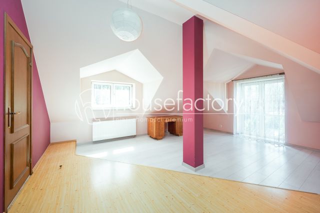 dom wolnostojący, 5 pokoi Zgierz, ul. Młodzieżowa. Zdjęcie 8