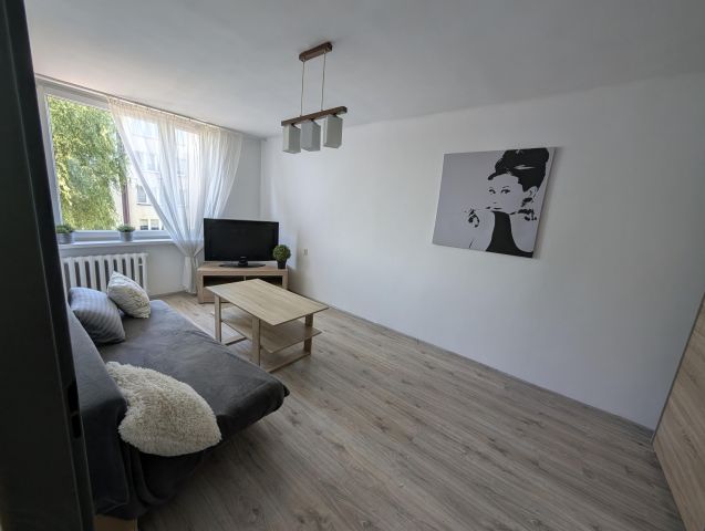 Mieszkanie 2-pokojowe Rybnik Niewiadom Górny, ul. Gustawa Morcinka. Zdjęcie 1